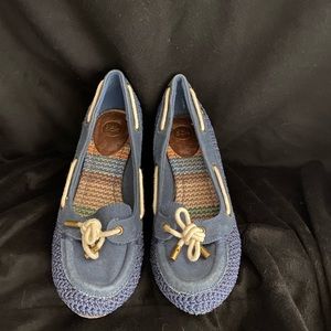 The sak women’s platform shoes 6 1/2